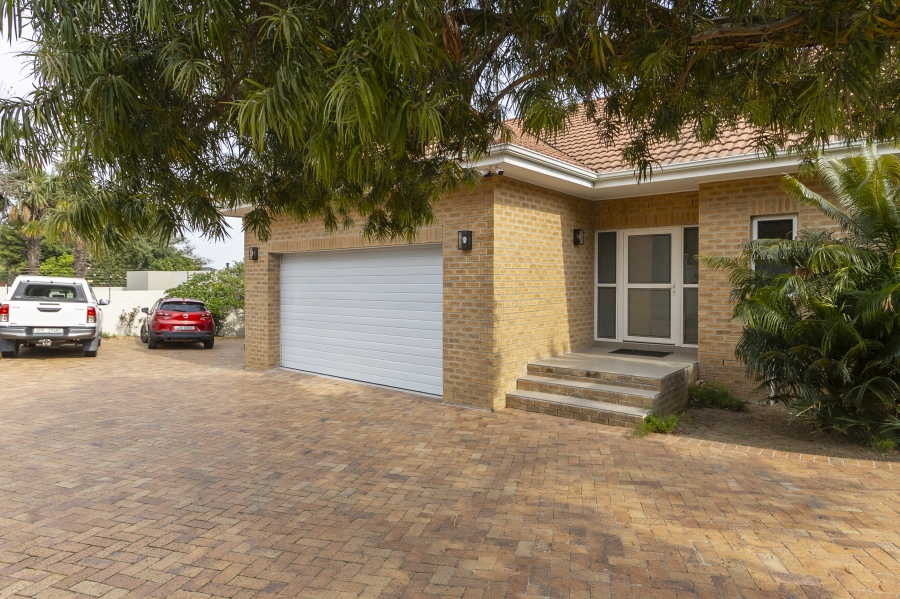 To Let 3 Bedroom Property for Rent in Helena Heights Western Cape